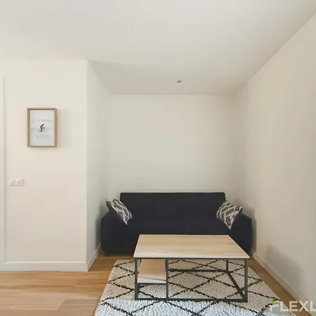 Immeuble Montreuil 公寓 *