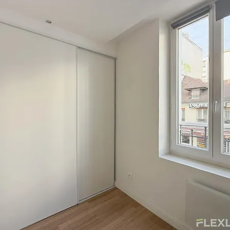 Immeuble Montreuil 公寓 *